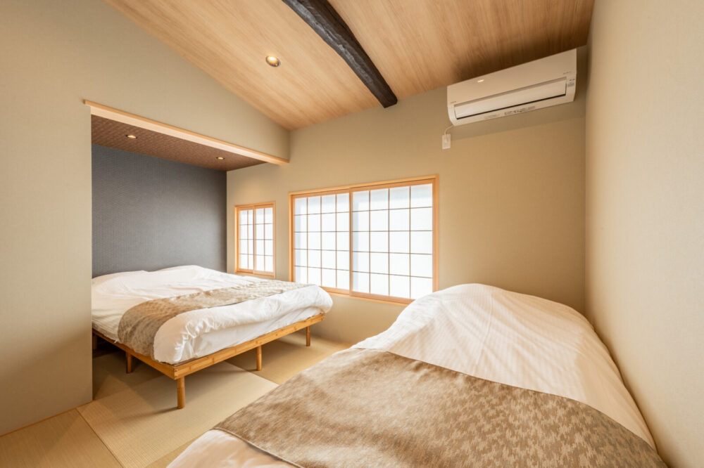 京粋庵 鳳凰の2階寝室に設置したシモンズ製マットレス